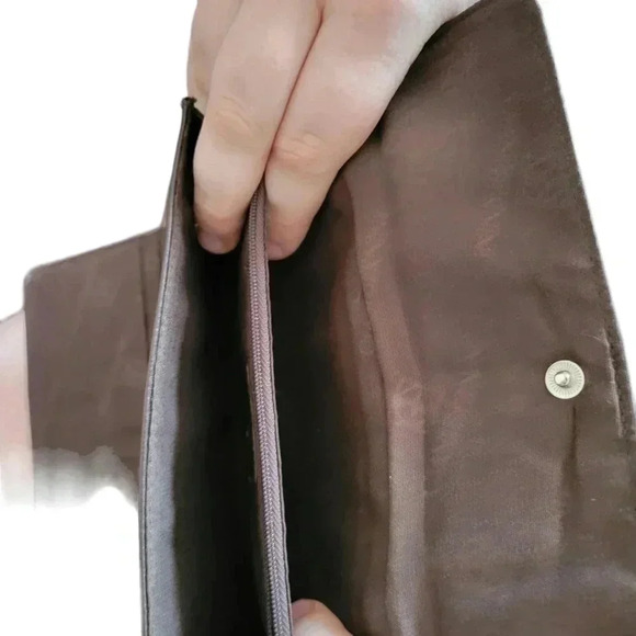 Giani Bernini Wristlet - Picture 5 of 6